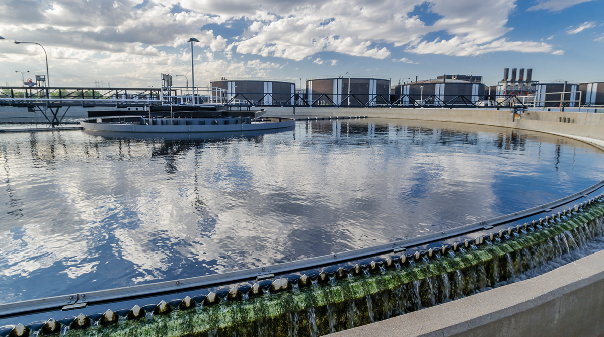 photo of a wastewater clarifier representing Carollo's many Water Research Foundation projects on topics like stormwater, biosolids, pfas, and more